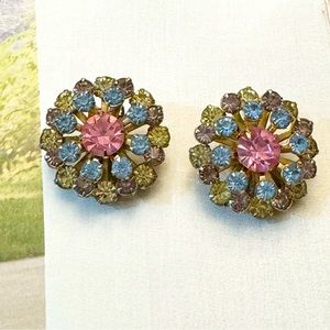 Vintage Multicolor Rhinestone Cluster Brooch
